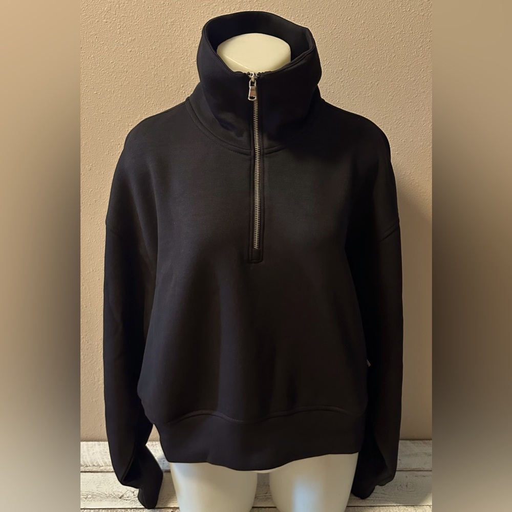 Old Navy Active Slightly Cropped 1/2-Zip Jacket - NWT
